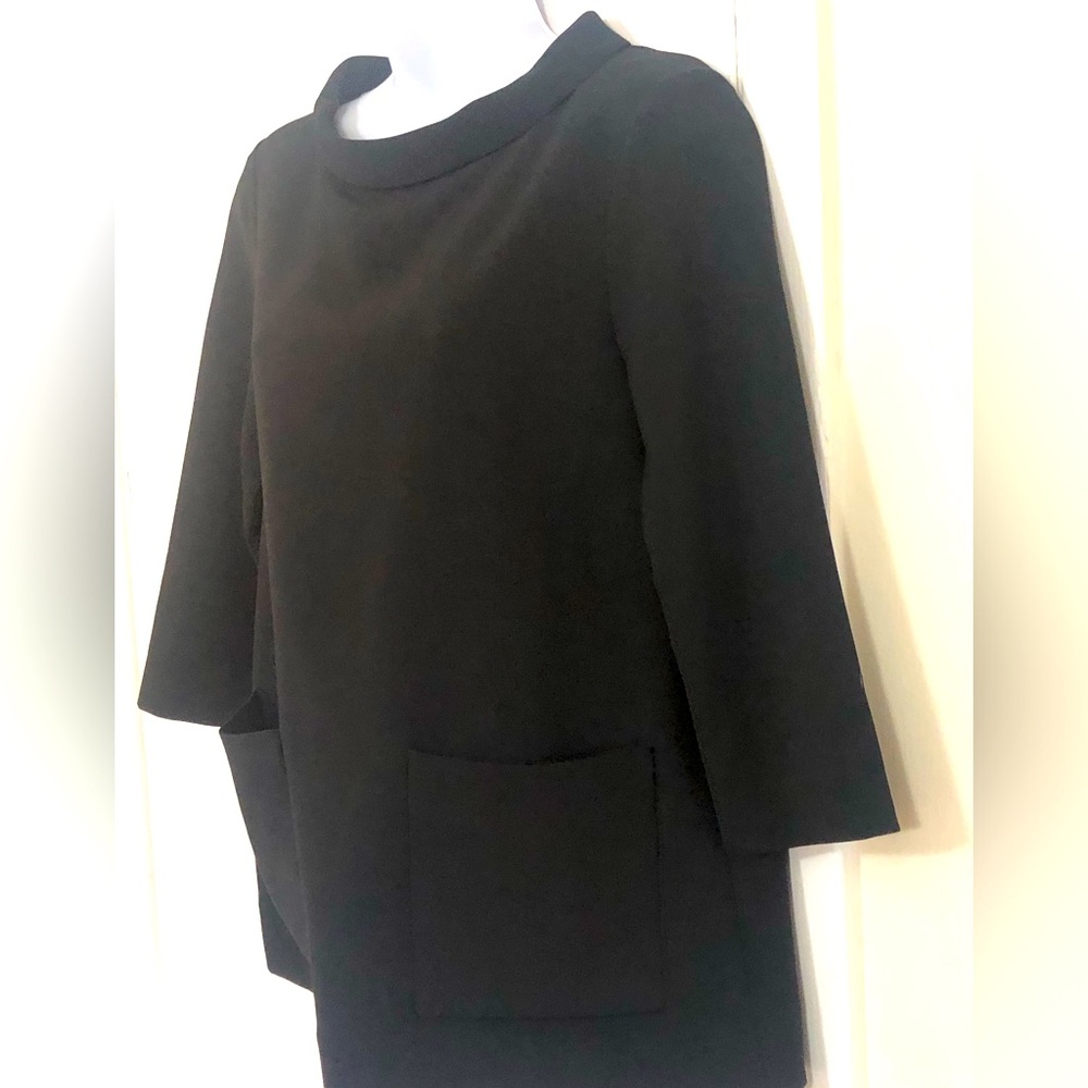 Cos Black Roll Neck Collar Blouse , 2 front Pockets, 3/4 Sleeve. Woman’s Size 6 - Picture 7 of 10